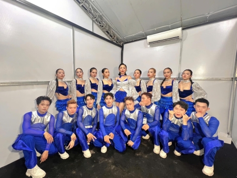 Cho Thuê Trang Phục Biểu Diễn